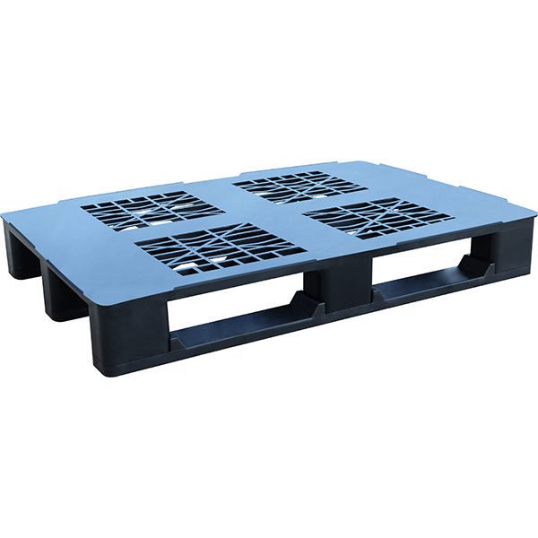 Stackable Plastic Pallet with runners
